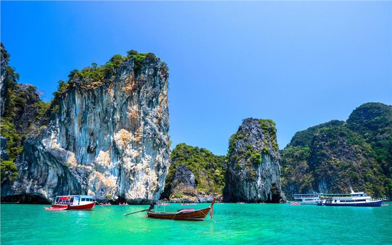 Cheap flights from Ho Chi Minh City to Phuket