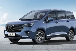 Wuling lanza un monovolumen de siete plazas por menos de 10.000 euros