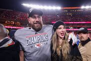 taylor swifts message travis kelce