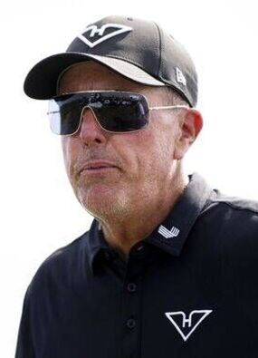 phil mickelson confronted masters rival