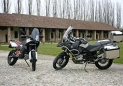 BMW R 1200 GS Adventure vs KTM 990 Adventure R