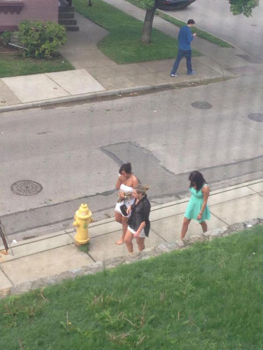 Walk Of Shame (32 pics)