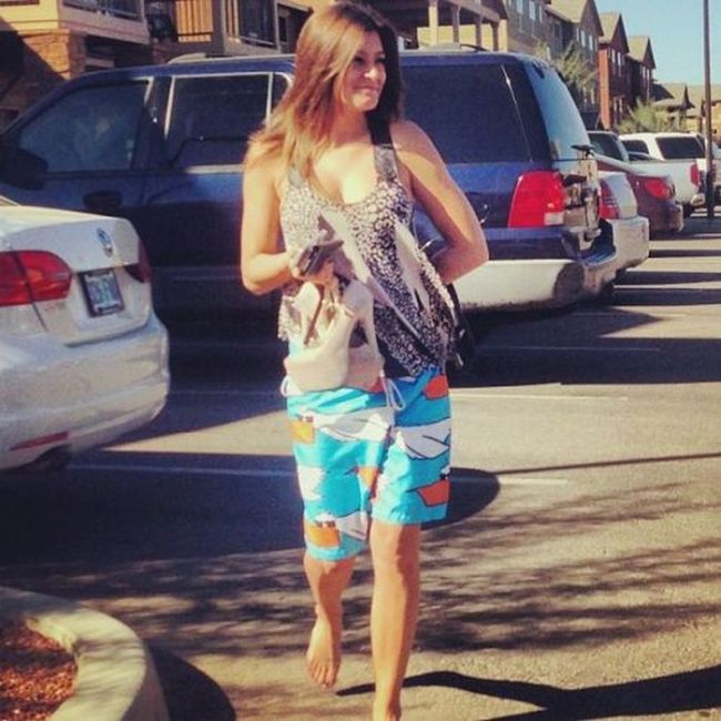 Walk Of Shame (32 pics)