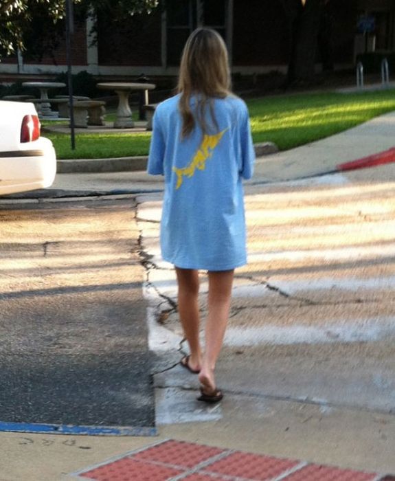 Walk Of Shame (32 pics)