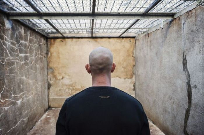 A Look At Life Inside Of A French Prison (21 pics)