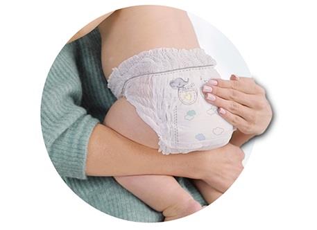 Plienkové nohavičky PAMPERS Premium Care Pants