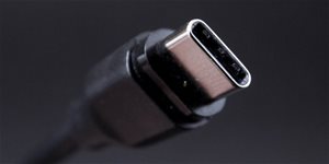 Egyforma csatlakozó minden készülékhez. Az USB-C 2024-re kötelező lesz minden telefonban