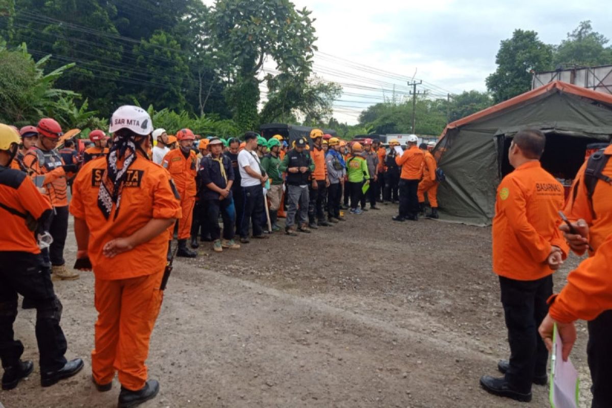 Cianjur earthquake: SAR continues search for 151 missing residents ...