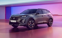 Peugeot 2008 renova-se e supera 400 km em modo eléctrico