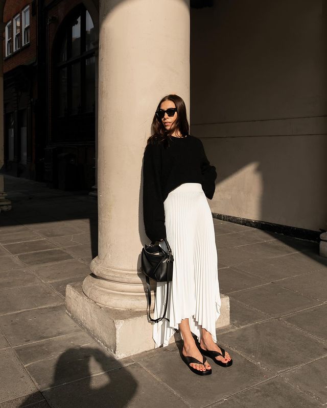 7 Pleated-Skirt Outfits All the Fashion Insiders Love | Who What Wear UK