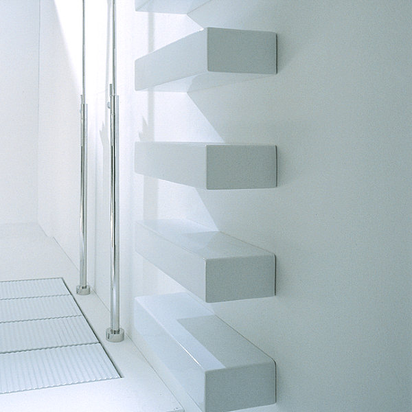 Wall-mounted ceramic shelf