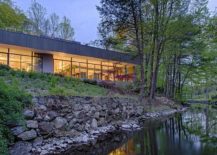 Contemporary-lakeside-green-home-with-a-living-roof-217x155