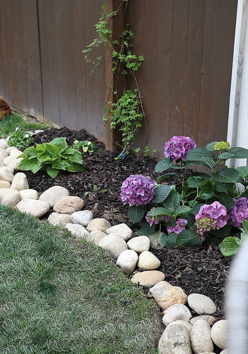 White stones serve as edging