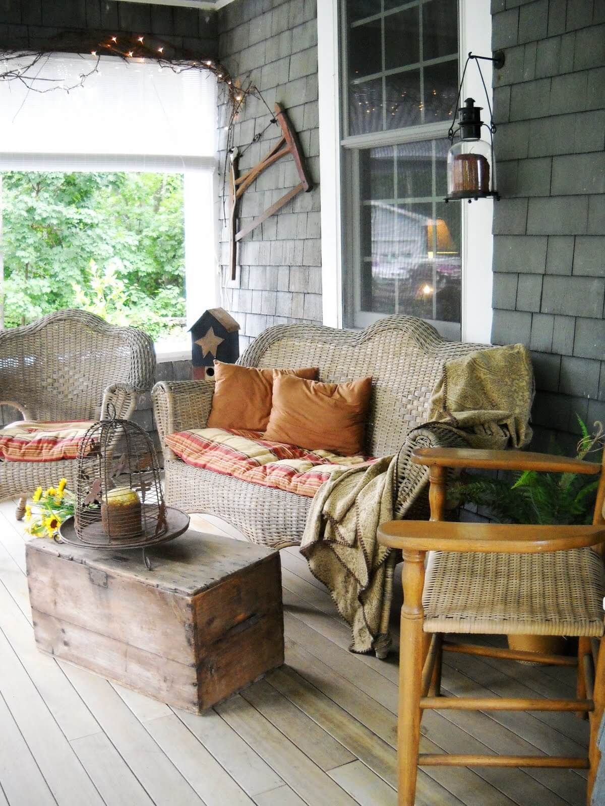 Modern Country Rustic Chic Patio Decor