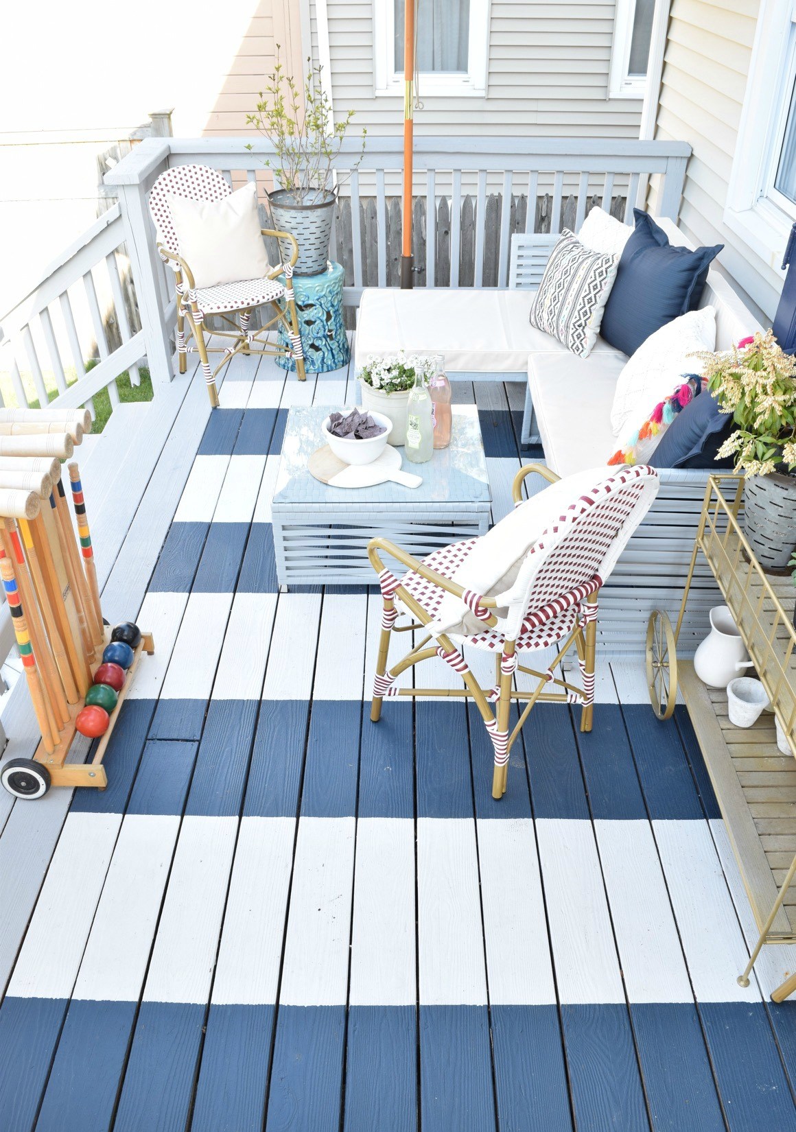 Modern Coastal Chic Patio Decor