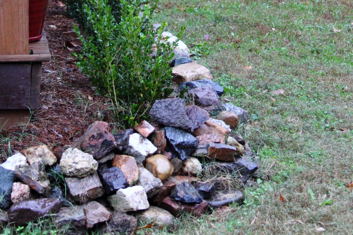 rock hill garden edging close up