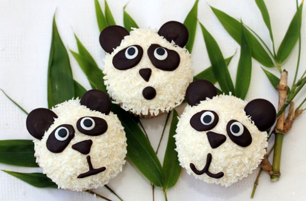 Panda cupcakes