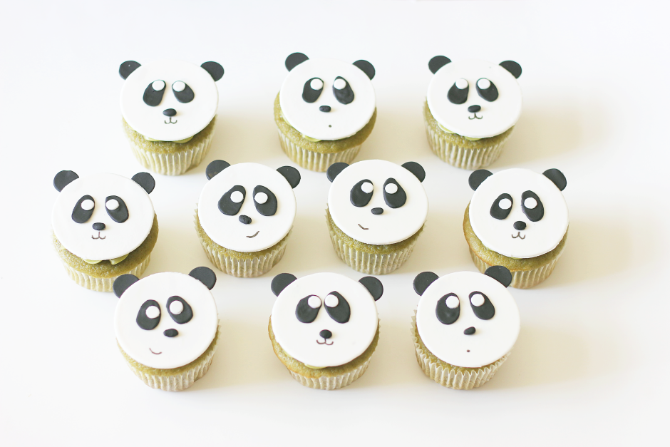 Green tea panda cupcakes