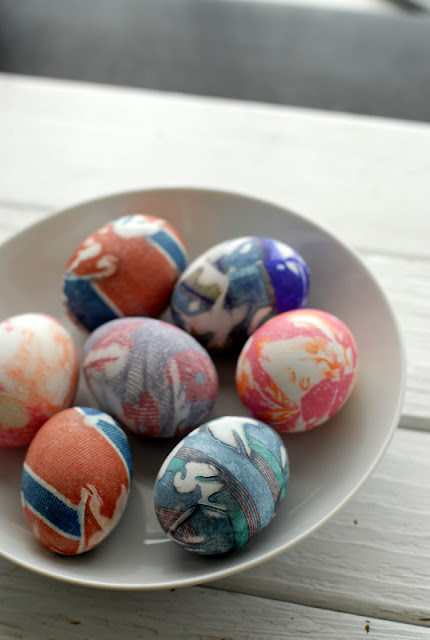 Diy silk dyed easter eggs