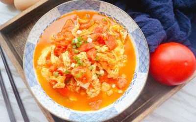 Easy Scrambled Eggs With Tomatoes recipe