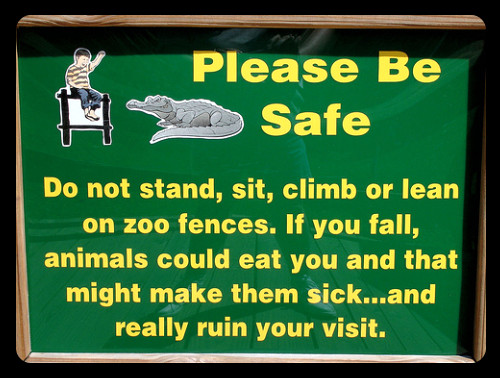 30 bizarre zoo signs - Gallery | eBaum's World