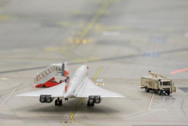 Miniatur Wunderland A Miniature Airport In Germany Will Astound You