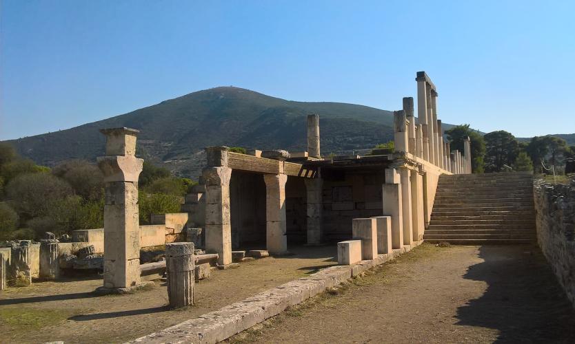 Patients, having read the miracle inscriptions of those healed before them, spent the night in the Abaton-Enkoimeterion hoping for a vision-filled dream and a cure. – © Hellenic Ministry of Culture and Sports / Ephorate of Antiquities of Argolida