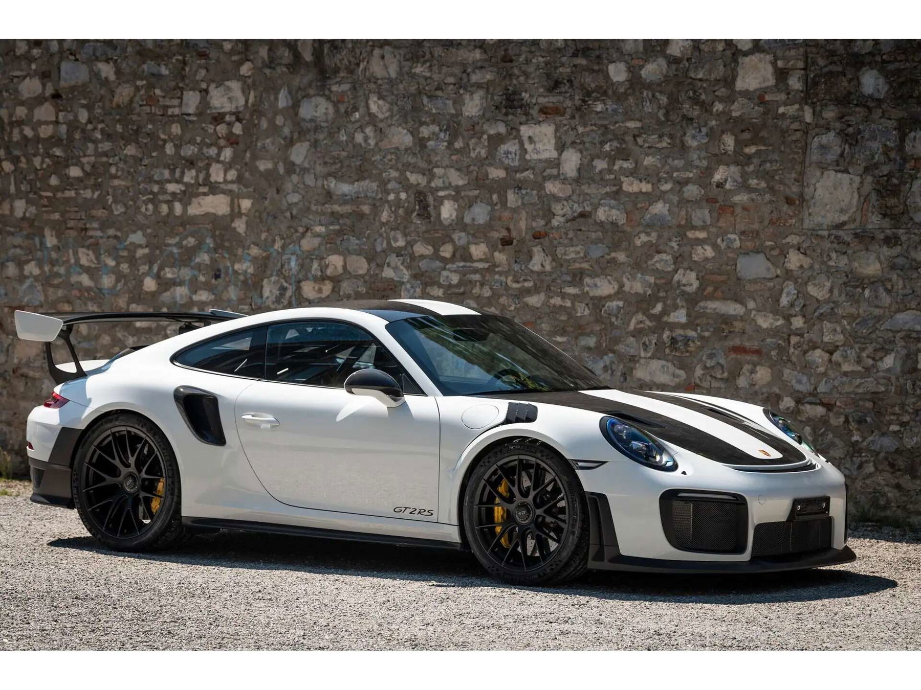 Porsche 991 GT2 RS 2018 - elferspot.com - Marktplatz für Porsche Sportwagen