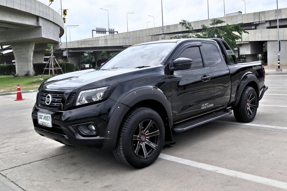 NISSAN NAVARA NP300 2.5 E BLACK EDITION ปี 2017 1