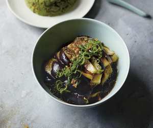 Cool-steamed aubergine. Photography by Yuki Sugiura