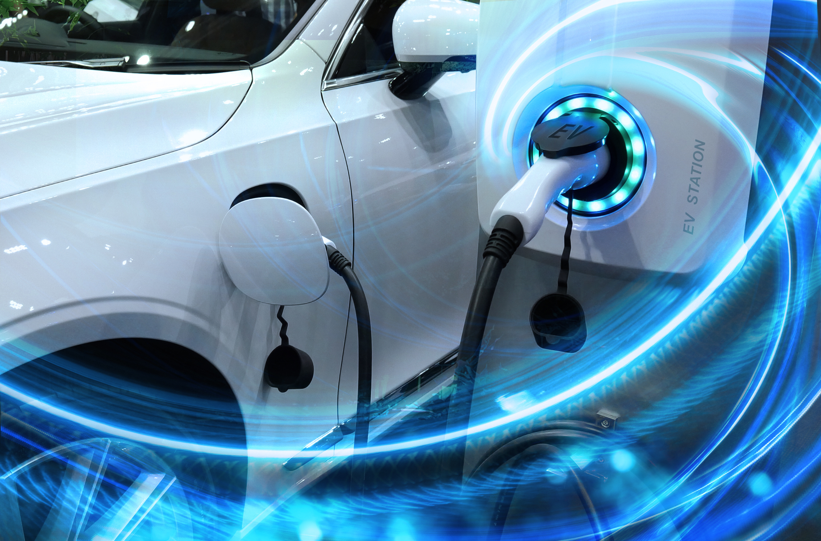 La recharge des véhicules électriques est l’un des principaux problèmes de ce type de véhicule : réseau de bornes de recharge, temps de chargement, etc. © Buffaloboy, Adobe Stock