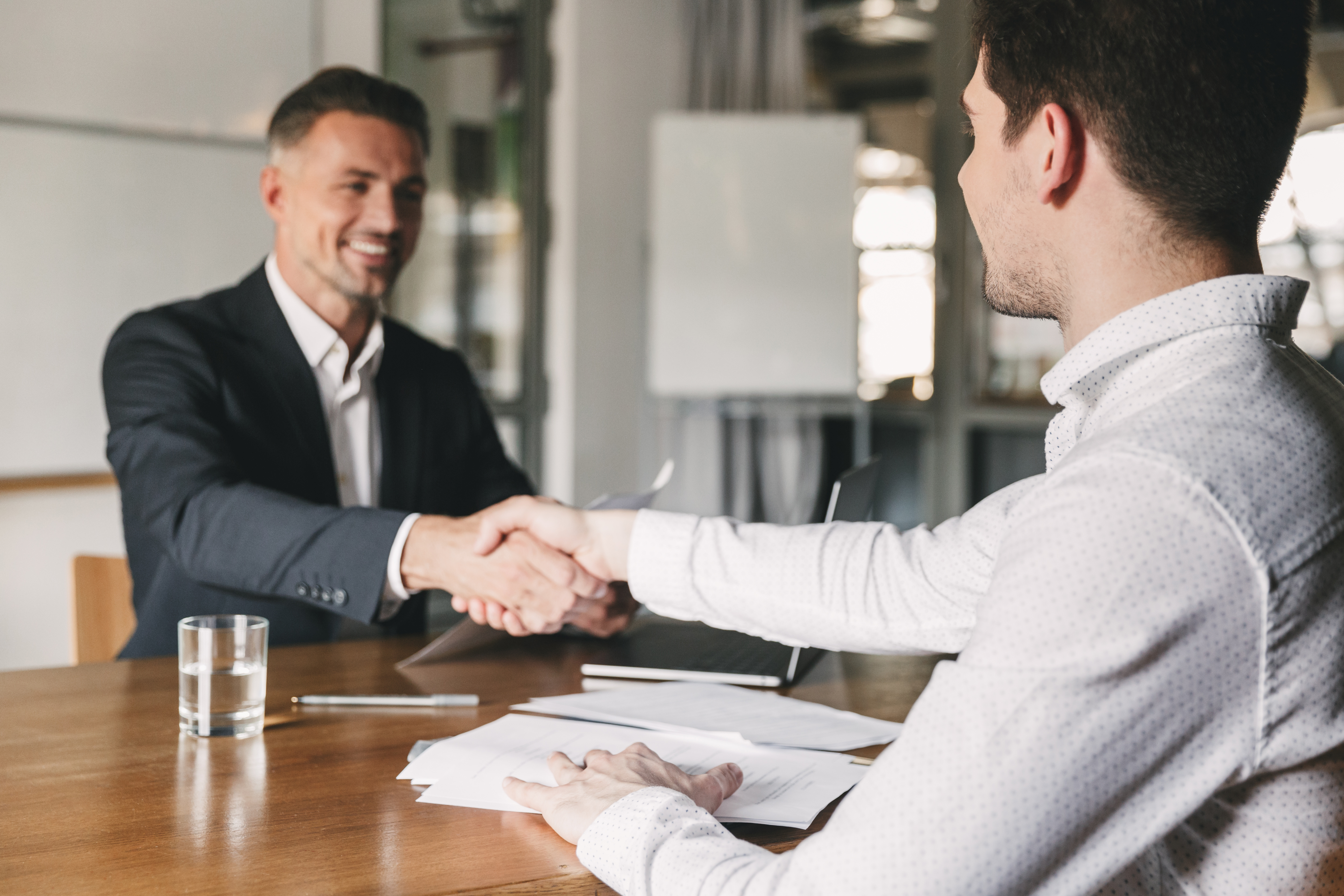 Le secteur de l’informatique est parmi les plus dynamique du marché de l’emploi et recrute de nombreux profils. © Drobot Dean, Adobe Stock