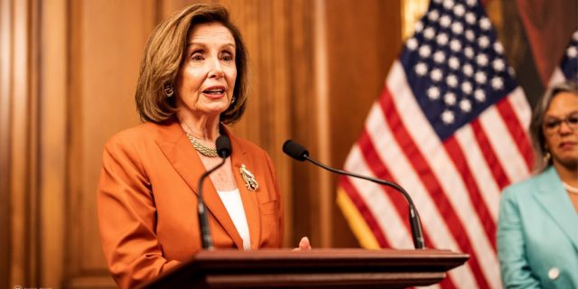 Nancy Pelosi obține al 20-lea mandat în Camera Reprezentanților