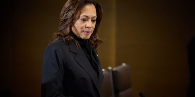 De ce a pierdut Kamala Harris