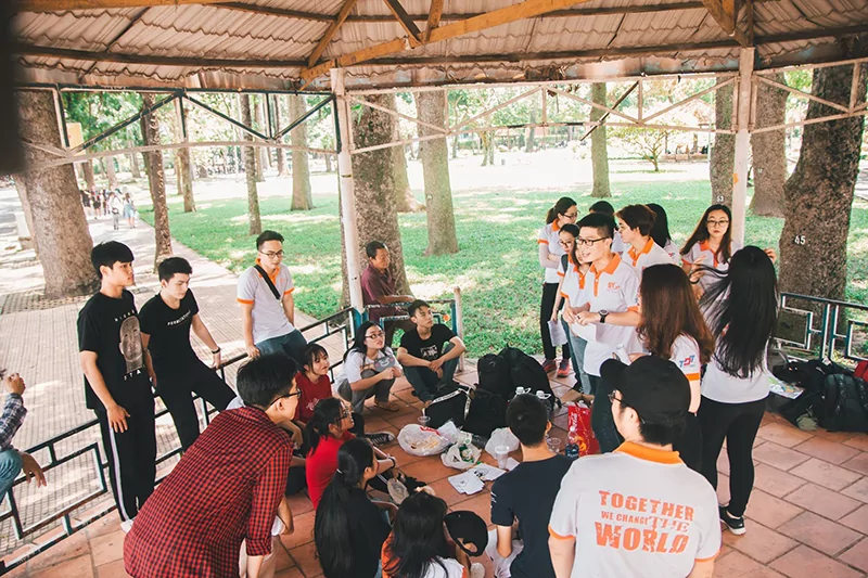 hinh anh thuc te dong phuc clb by group of ton duc thang university