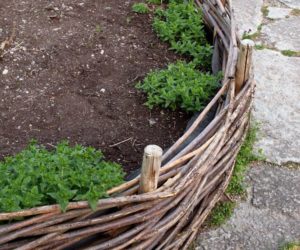 15 DIY Raised Garden Bed Ideas For A Great Start This Spring