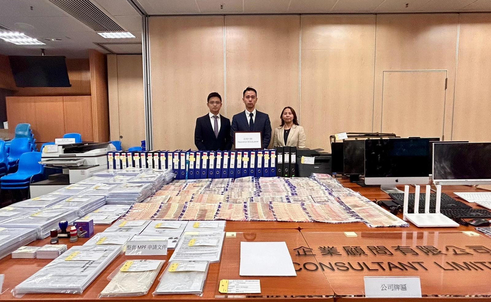 Police believe the syndicate handled 837 applications for early fund withdrawals amounting to HK$145 million. Photo: Handout