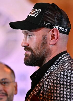 tyson fury oleksandr usyk undercard fight cancelled