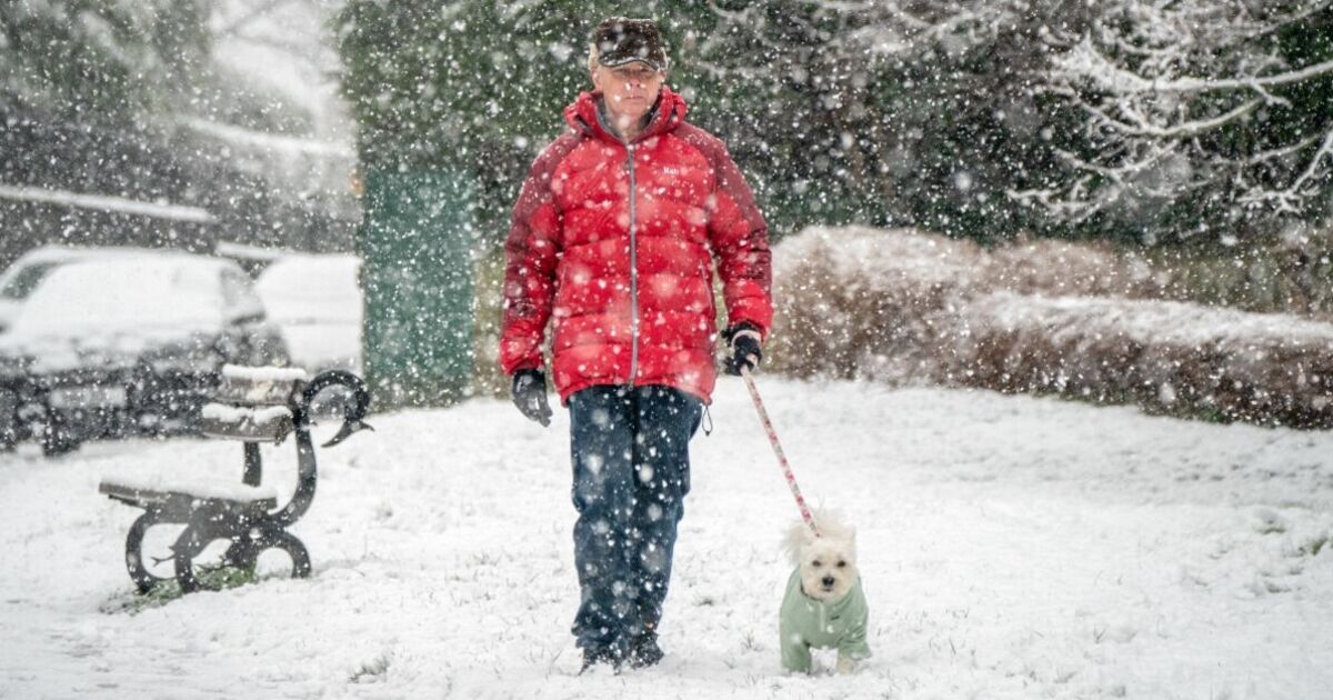 UK weather maps show Britain hammered with 213 hours of non-stop snow ...