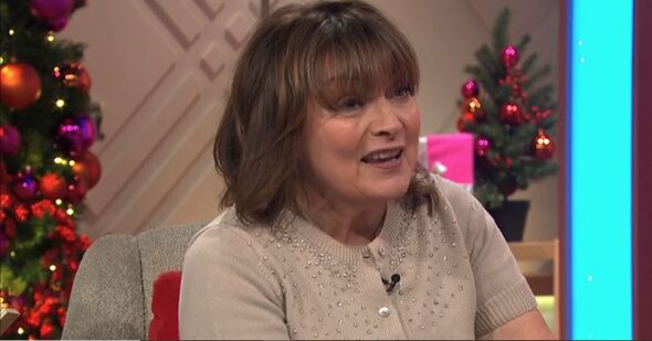 lorraine kelly host christmas special