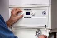 uk households urged save 500 heating bills