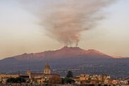 gorgeous european snow ski volcano italy