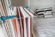 how to dry bed sheets fast indoors