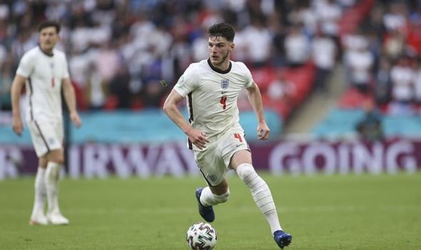 Man Utd Transfer News Declan Rice Talking To United Players In England Euro 2020 Camp Football Sport Express Co Uk