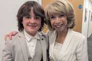 coronation street star pays tribute helen worth final episode 