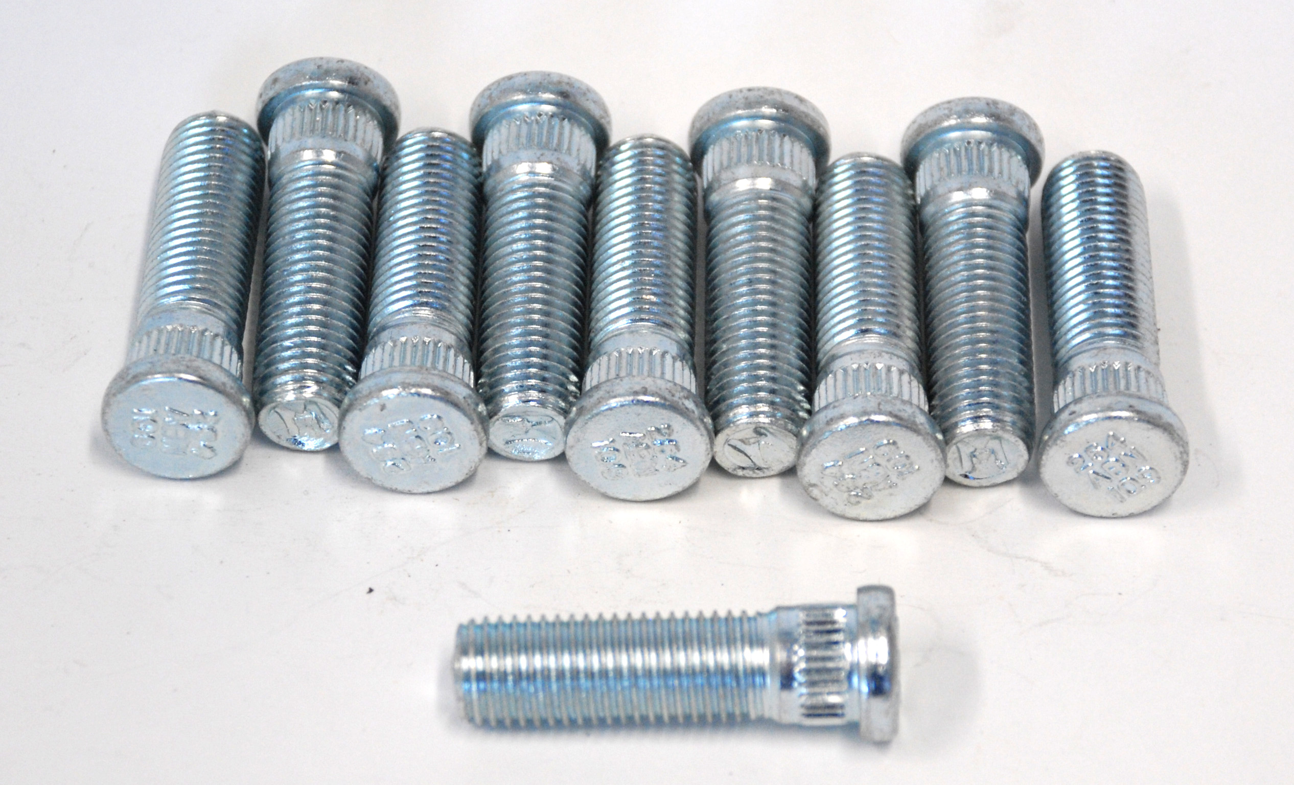 Part # 8254 - 12mm x 1 1/2" .505" knurl Chevy 12mm