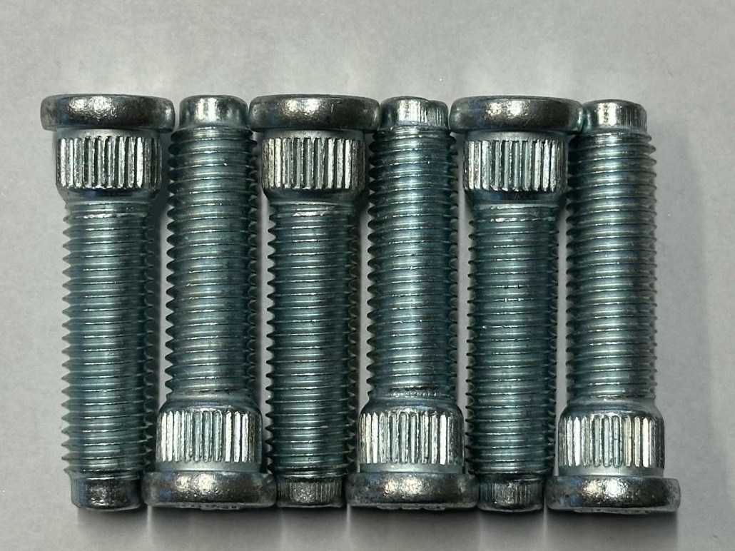 8442-1 - M14-2.0 14mm x 2.281" .620 knurl (6 Studs)