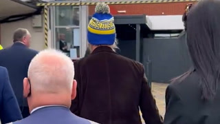 Hollywood legend dons Leeds United hat as he arrives at Elland Road