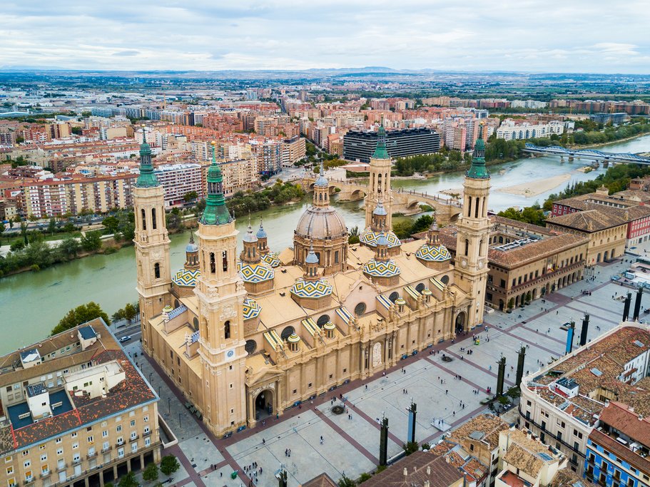 Aerial view of Zaragoza and the cathedral