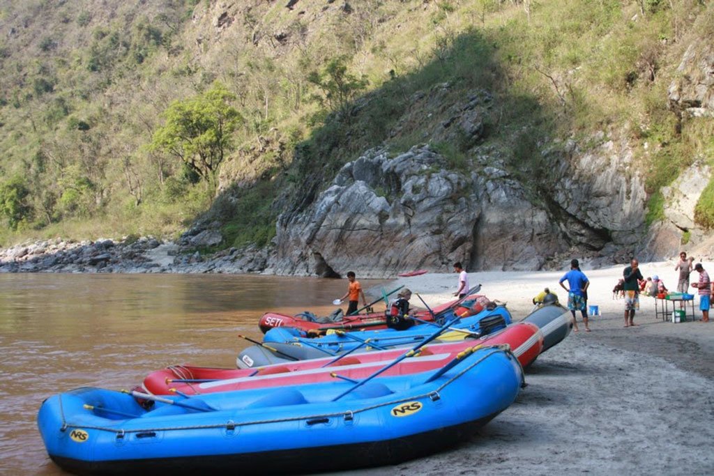 Stopping along the river bank